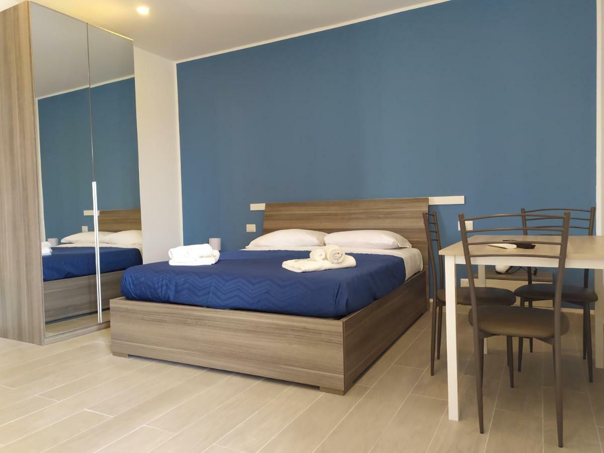 Naxos Laguna Beach Giardini Naxos Exterior photo
